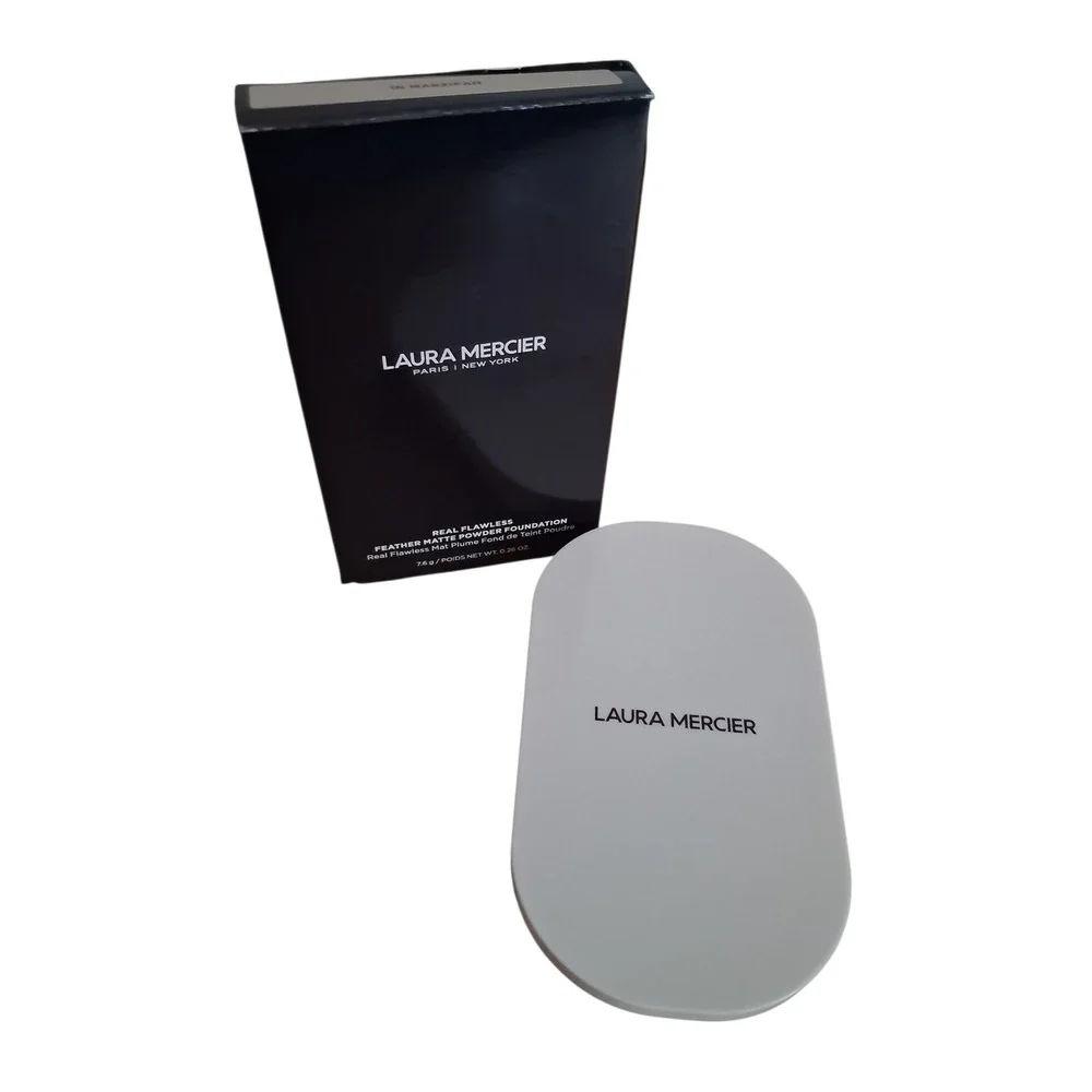 Laura Mercier Real Flawless Feather Matte Powder Foundation 1N Marzipan 16Hour